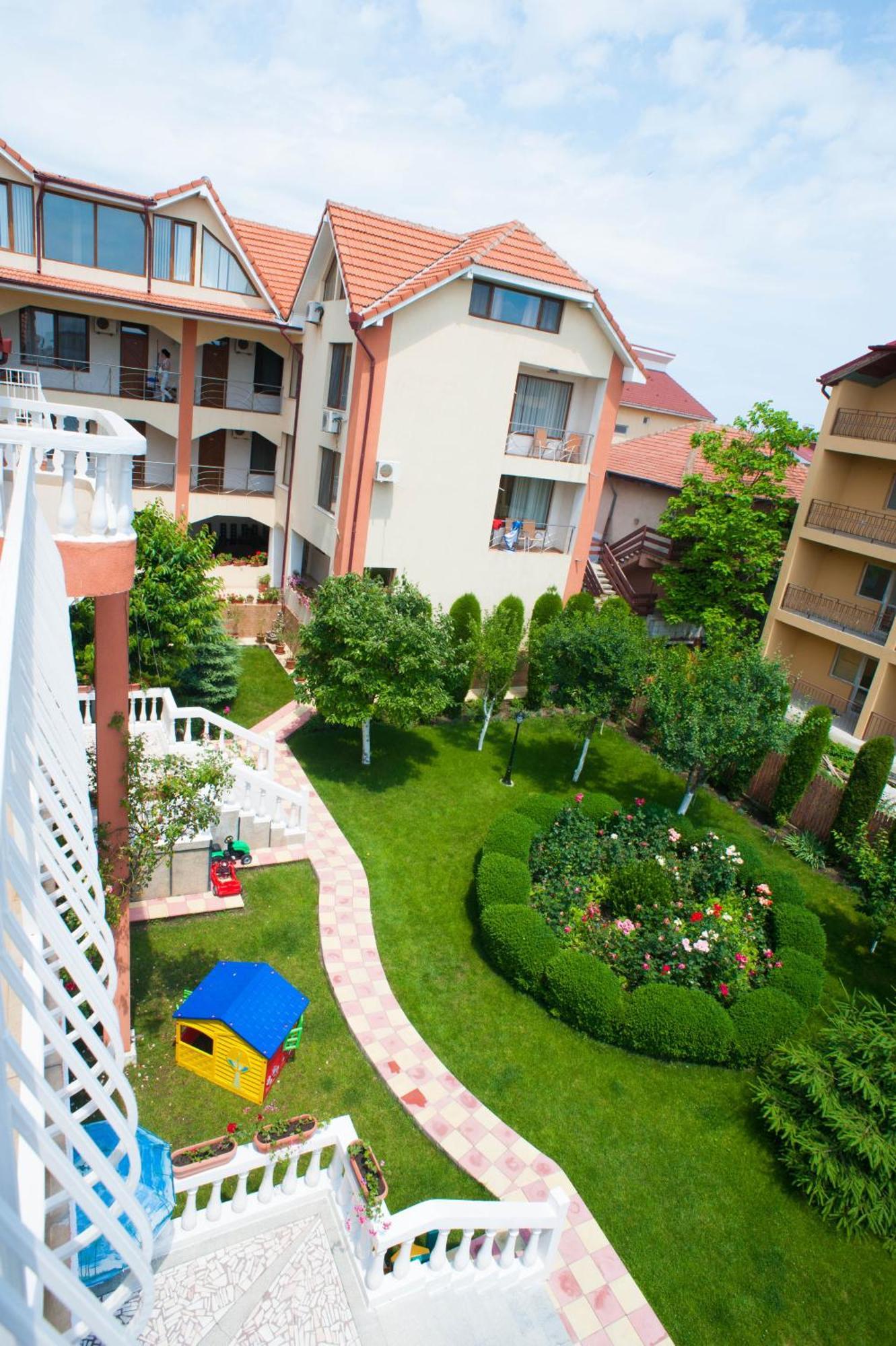 Complex Marinn Костинешти Экстерьер фото